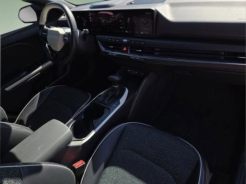 Used 2025 Kia K4 GT-Line w/ GT-Line Sunroof Package image 11