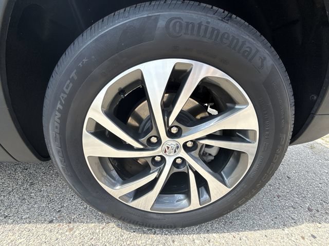 Used 2023 Buick Envision Essence AWD/4WD image 21