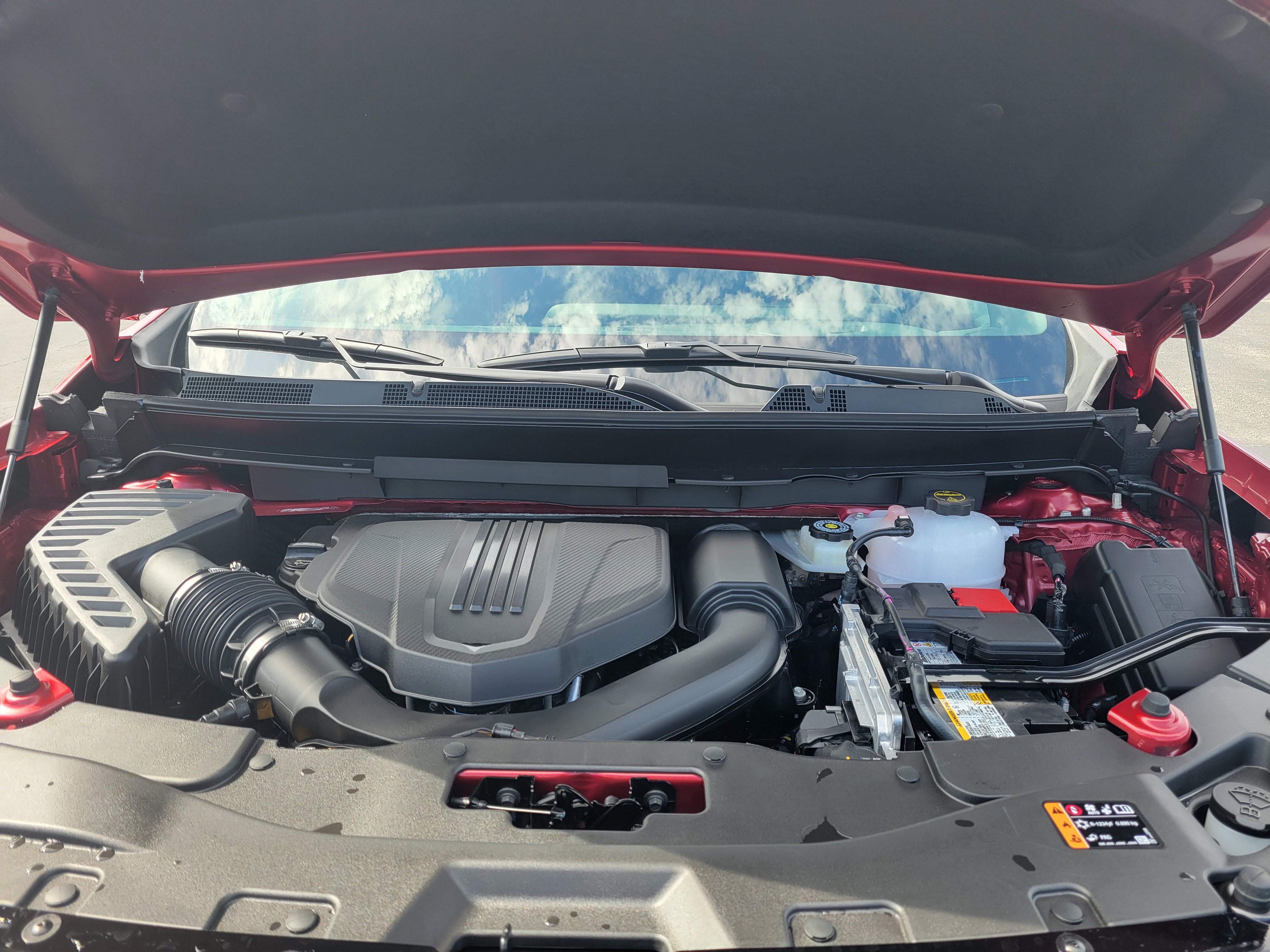 New 2027 Chevrolet Traverse RS w/ LPO, Floor Liner Package FWD image 11