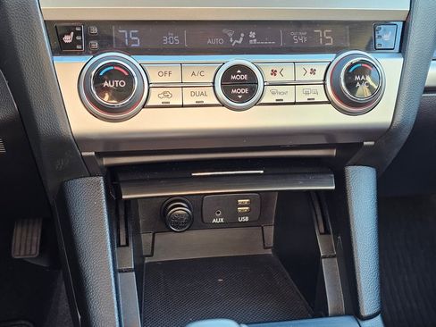 Used 2015 Subaru Legacy 3.6R Limited image 16