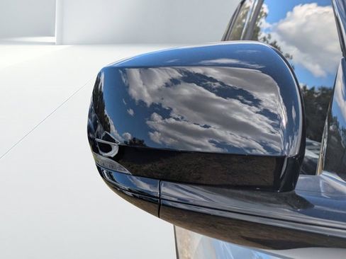 New 2025 Jeep Grand Cherokee Altitude image 10