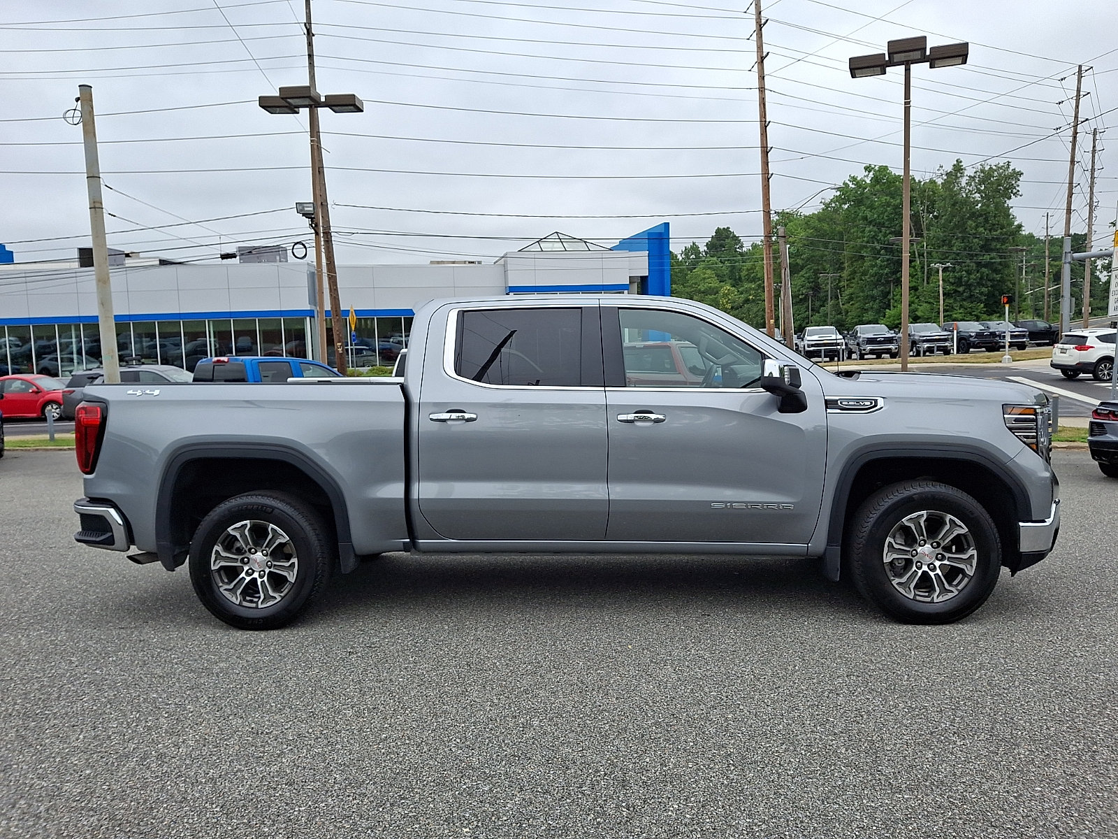 Certified 2026 GMC Sierra 1500 SLT AWD/4WD image 7