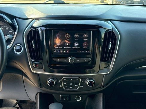 Used 2023 Chevrolet Traverse LT image 14