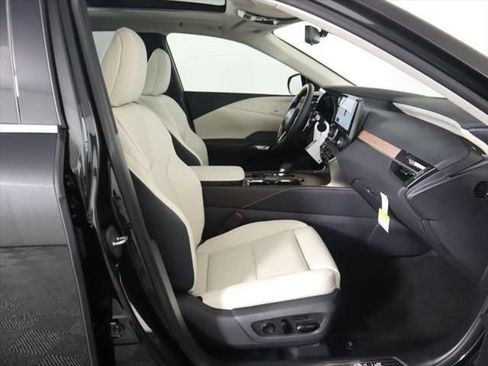 New 2026 Lexus RX 450h AWD image 21