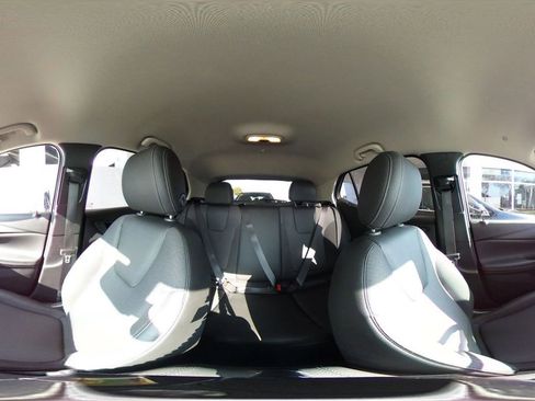 Used 2025 Buick Encore GX Preferred image 42