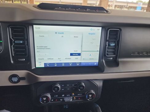 Used 2023 Ford Bronco Wildtrak AWD/4WD image 18