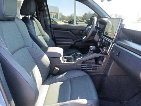 Used 2025 Toyota 4Runner TRD Sport Premium image 31