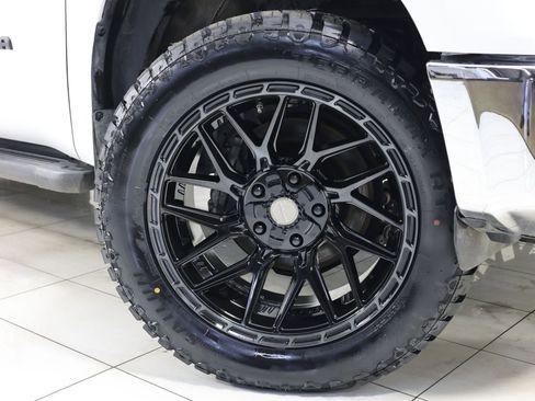 Used 2021 Toyota Tundra SR5 w/ Trail Edition AWD/4WD image 9