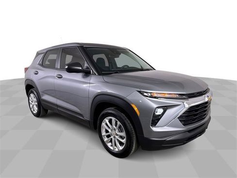 New 2026 Chevrolet TrailBlazer LS w/ LS Convenience Package image 2