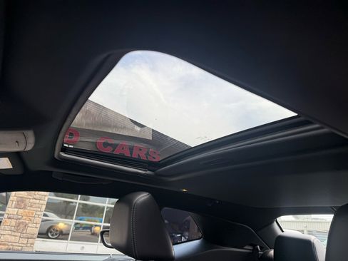 Used 2012 Dodge Challenger R/T image 14