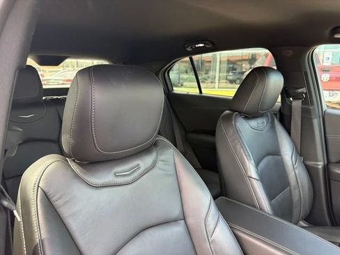 Used 2024 Cadillac XT4 Luxury w/ Cold Weather Package FWD image 19