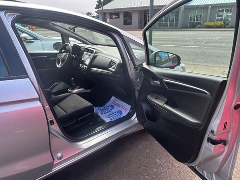 Used 2015 Honda Fit EX image 23