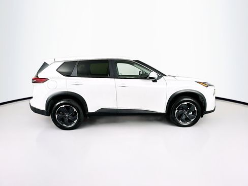 Used 2025 Nissan Rogue SV image 10