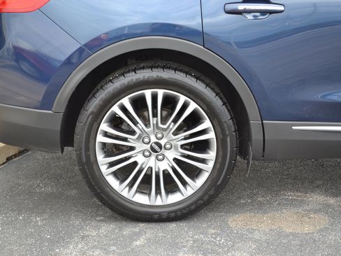 Used 2017 Lincoln MKX Reserve w/ Lincoln MKX Climate Package image 60