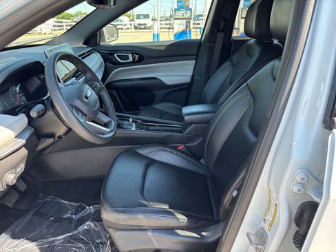 Used 2025 Jeep Compass Limited AWD/4WD image 29