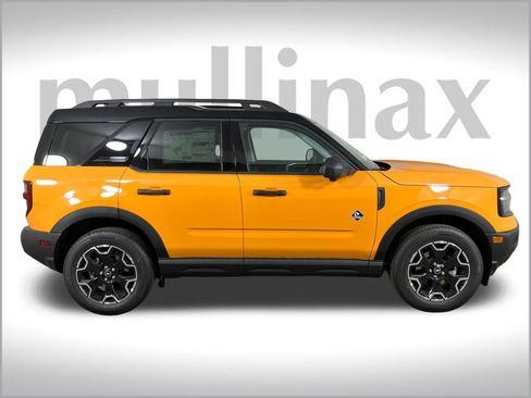 New 2026 Ford Bronco Sport Outer Banks w/ Outer Banks Tech Package+ AWD/4WD image 2