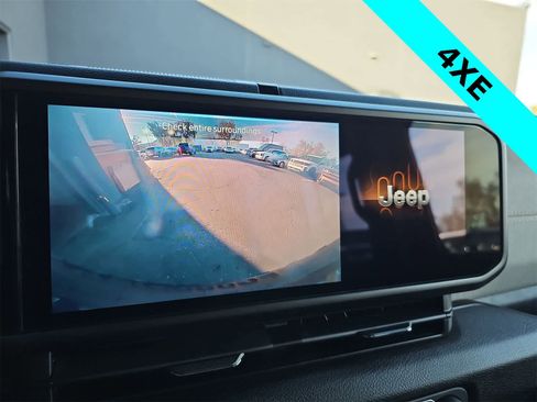 Used 2024 Jeep Wrangler Willys image 26