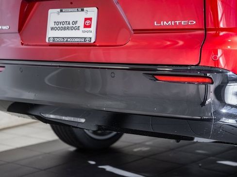 New 2026 Toyota Crown Signia image 9