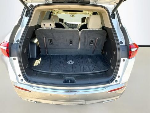 Used 2019 Buick Enclave Essence AWD/4WD image 29