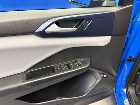 Used 2023 Volkswagen Taos SE image 10