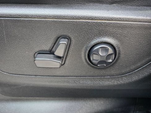 Used 2021 RAM 1500 Big Horn AWD/4WD image 12