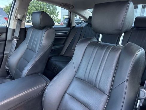 Used 2021 Honda Accord Touring image 9