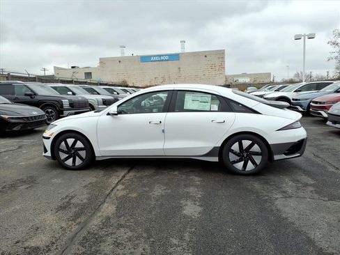 New 2025 Hyundai Ioniq 6 SE AWD/4WD image 7