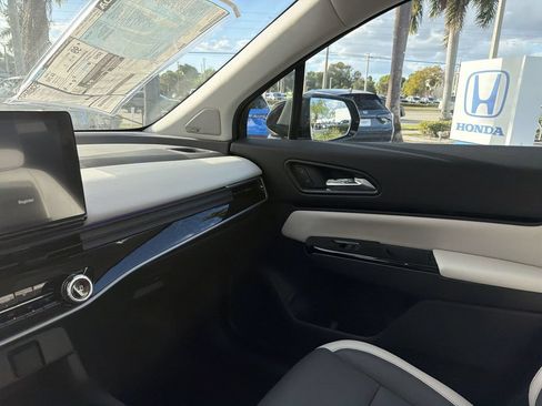 New 2026 Honda Prologue Touring image 21