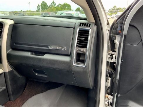 Used 2014 RAM 2500 Laramie w/ Protection Group image 18