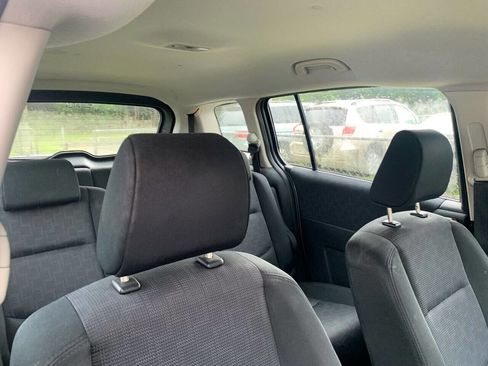 Used 2010 MAZDA MAZDA5 Sport w/ Popular Equipment Pkg image 14