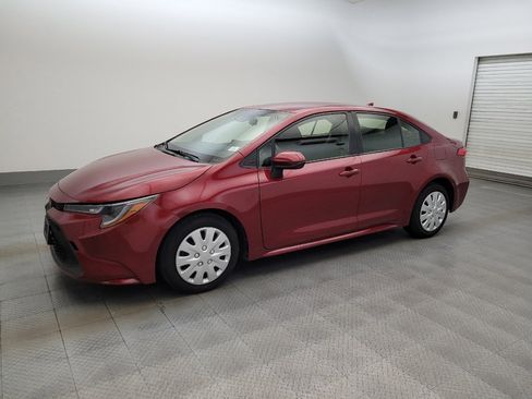 Used 2022 Toyota Corolla LE FWD image 2