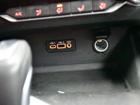 Used 2025 Nissan Altima 2.5 SV FWD image 26