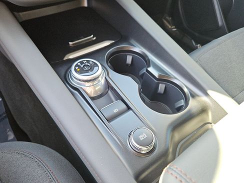 New 2025 Ford Explorer Active image 10