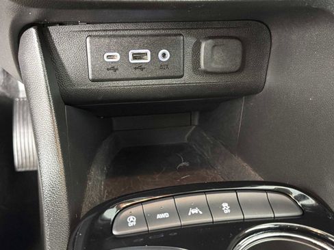 Certified 2022 Buick Encore GX Essence w/ Experience Buick Package image 30