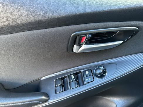 Used 2017 Toyota Yaris iA image 11