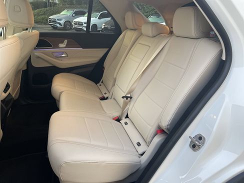 Certified 2025 Mercedes-Benz GLE 350 4MATIC image 39