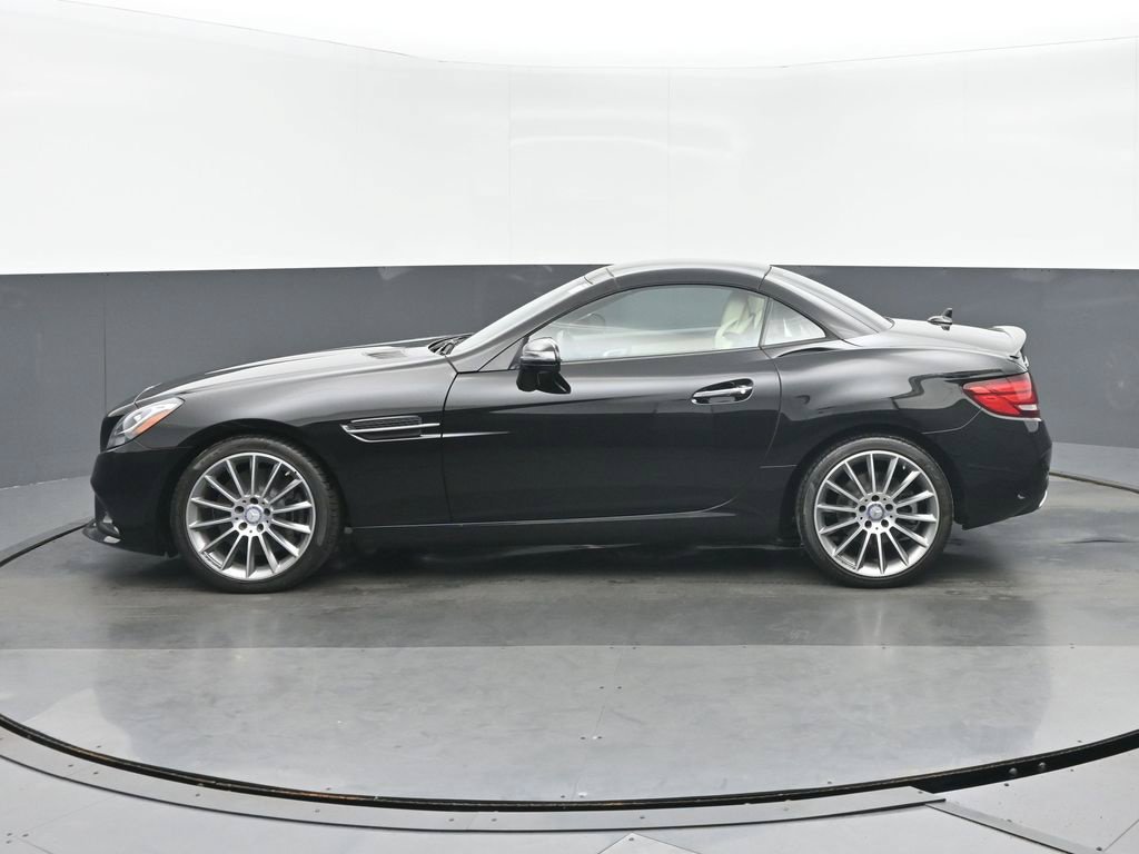 Used 2017 Mercedes-Benz SLC 300 image 6