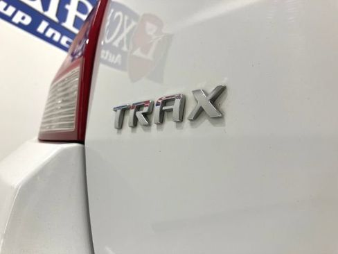 Used 2017 Chevrolet Trax LS FWD image 16