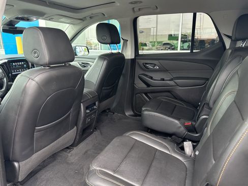 Used 2019 Chevrolet Traverse LT w/ LT Premium Package AWD/4WD image 16