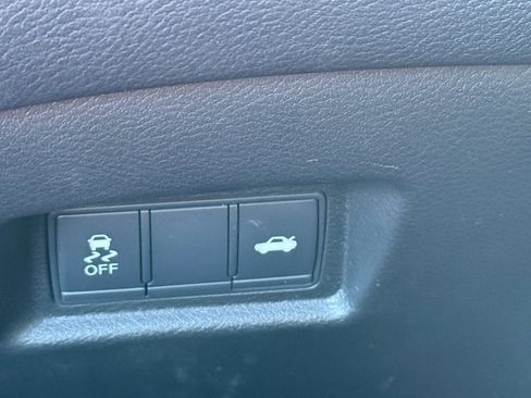 Used 2017 INFINITI Q50 3.0t Premium image 9