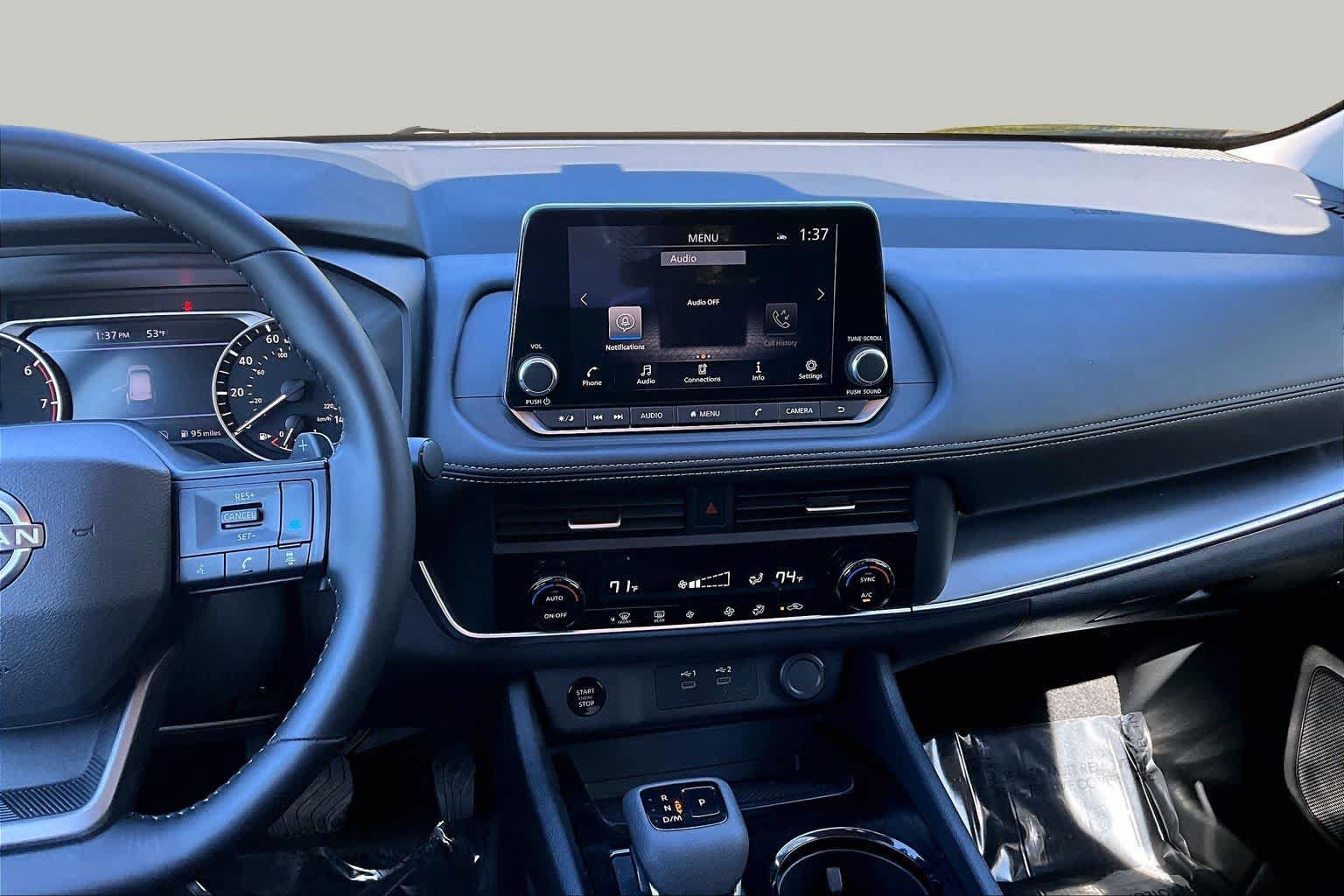 Used 2026 Nissan Rogue SV AWD/4WD image 7