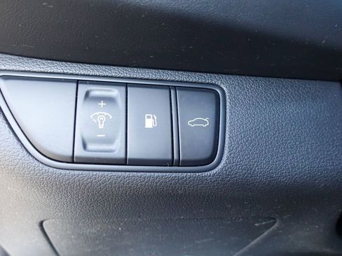 Used 2022 Genesis G70 3.3T image 16