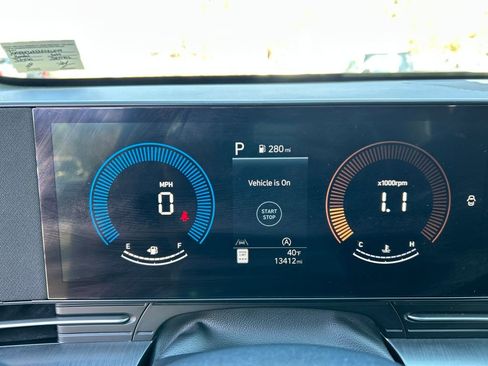 Used 2024 Hyundai Kona SE image 20