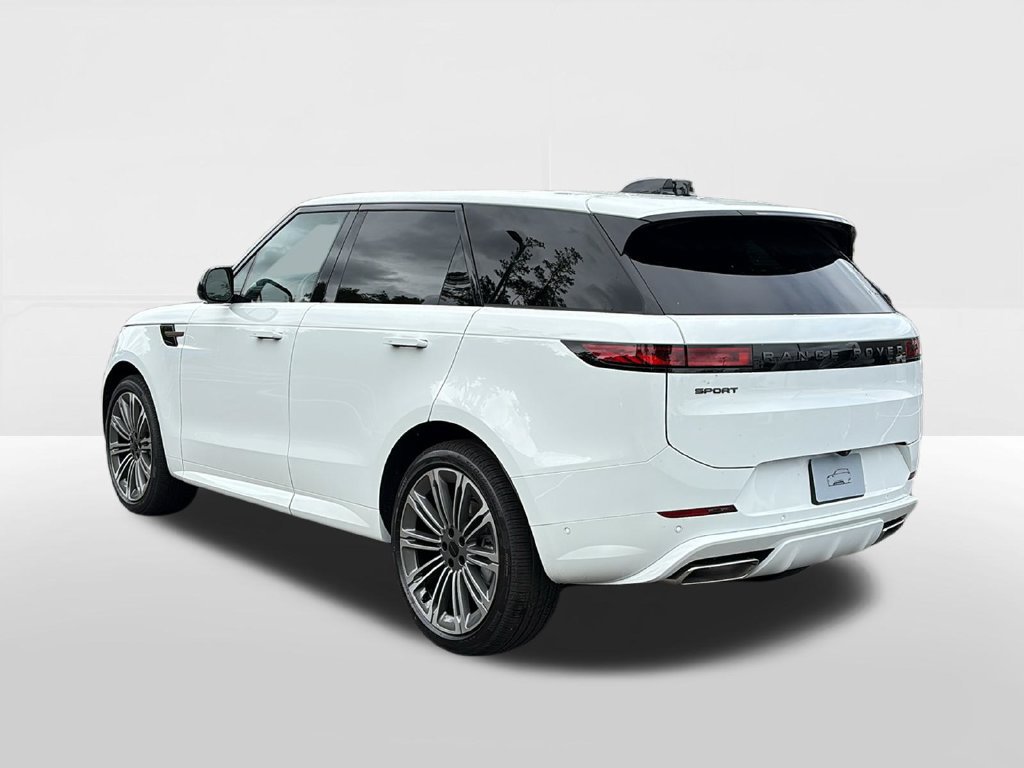 New 2027 Land Rover Range Rover Sport Dynamic SE AWD/4WD image 7