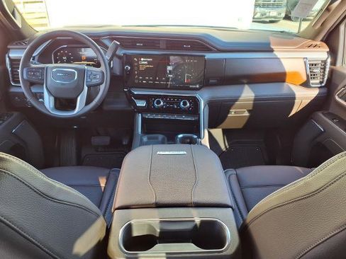 New 2026 GMC Sierra 3500 Denali w/ Denali Reserve Package image 4