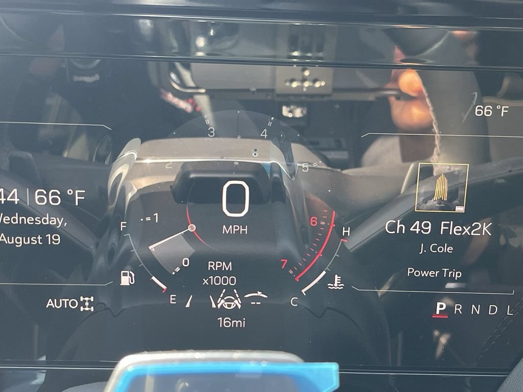 New 2026 GMC Yukon XL Elevation w/ Elevation Premium Package AWD/4WD image 12