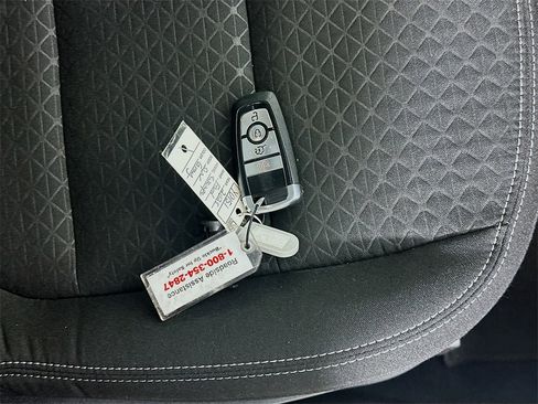 Used 2025 Ford Escape Active image 32