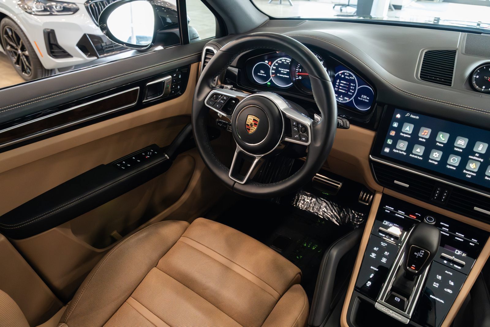 Used 2023 Porsche Cayenne S AWD/4WD image 10