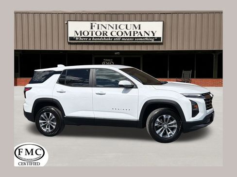 Used 2026 Chevrolet Equinox LT image 1