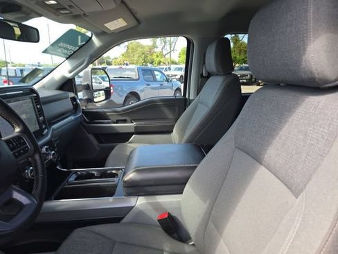 Used 2025 Ford F150 XLT w/ Equipment Group 302A MID RWD image 8